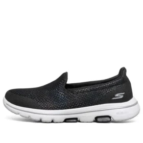 Go Walk 5 Slip-on Ayakkabı “Siyah Beyaz”