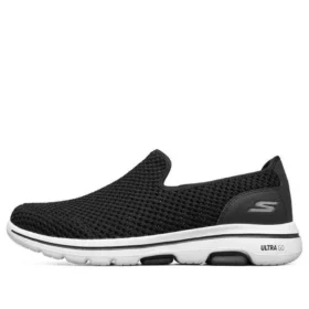 Go Walk 5 Slip-on Ayakkabı “Siyah Beyaz”
