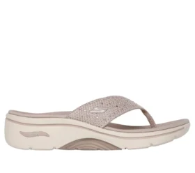 Go Walk Arch Fit 2.0 Sandalet – Claire