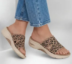 Go Walk Arch Fit 2.0 Sandalet – Remi