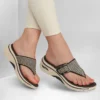 Go Walk Arch Fit 2.0 Sandalet – Resort Day