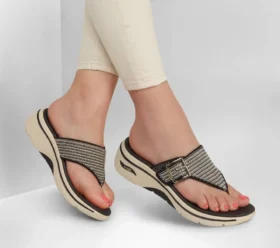Go Walk Arch Fit 2.0 Sandalet – Resort Day