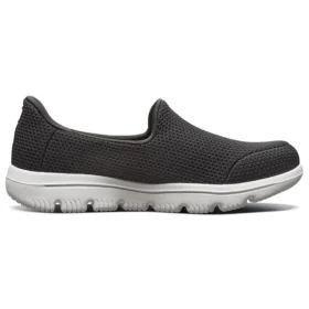 Go Walk Evolution Ultra “Siyah Beyaz”