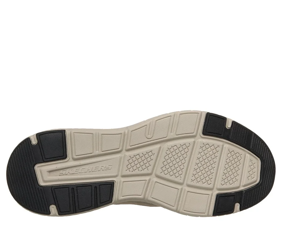 Relaxed Fit: Arch Fit Crosser – Virgil Relaxed Fit: Arch Fit Crosser – Virgil