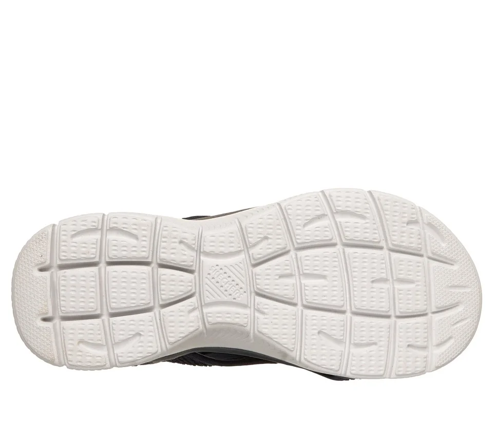 Skechers Slip-ins: Summits – Tatlı Bir Evrim Skechers Slip-ins: Summits – Tatlı Bir Evrim